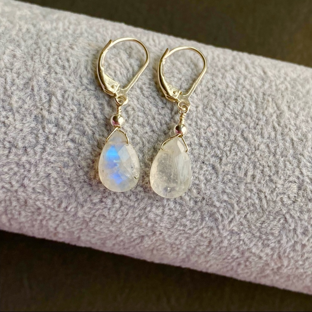 Moonstone Lever Back Earrings Dangle earrings Handmade jewelry for women - Picture 4 of 5